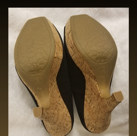 Brand New in Box Women's Peep Toe Cork Wedges - Picture 3 of 3